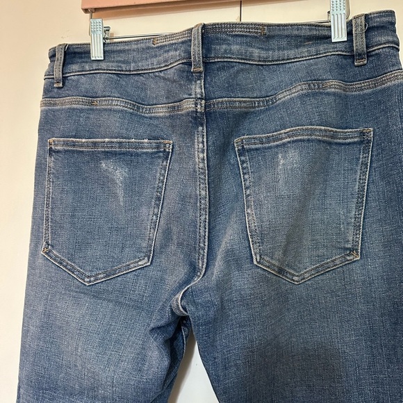 Zara Men’s Slim Button fly Distressed Jeans Blue 34x29 - Picture 6 of 8